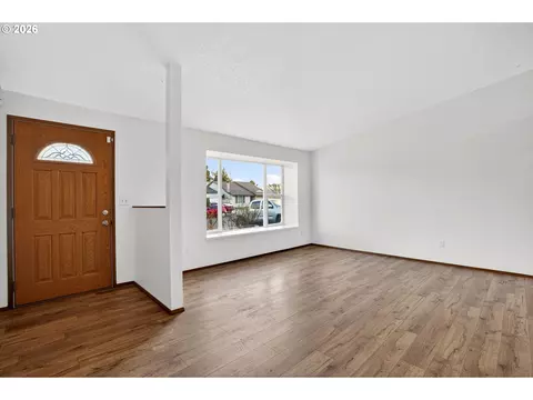 Living - 2262 S Alpine St, Cornelius, OR 97113 photo 1 of 5