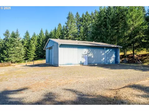 Exterior - 27067 Pickens Rd, Eugene, OR 97402 photo 13 of 14
