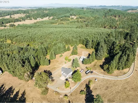 View/Area - 27067 Pickens Rd, Eugene, OR 97402 photo 3 of 4