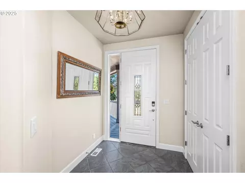 Entry Way - 27067 Pickens Rd, Eugene, OR 97402 photo 1 of 1