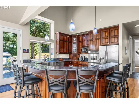 Kitchen - 27067 Pickens Rd, Eugene, OR 97402 photo 1 of 4