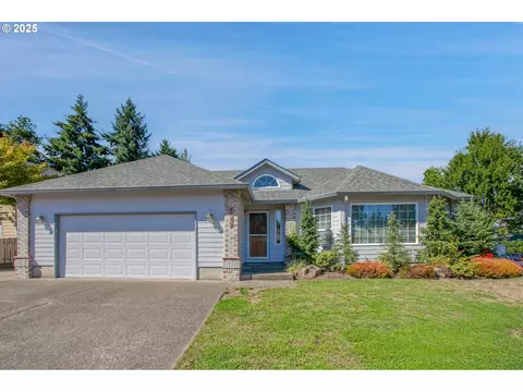 1615 E Briar Ct, Newberg, OR 97132