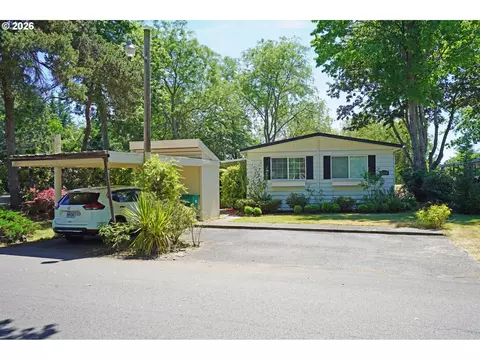 2210 N Broughton Dr, Portland, OR 97217