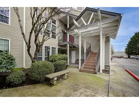 13210 SE 7th St #N63, Vancouver, WA 98683