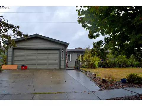 3262 B St, Forest Grove, OR 97116
