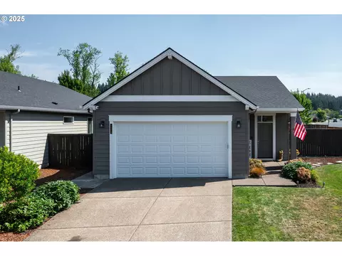 1470 N Broadway St, Estacada, OR 97023
