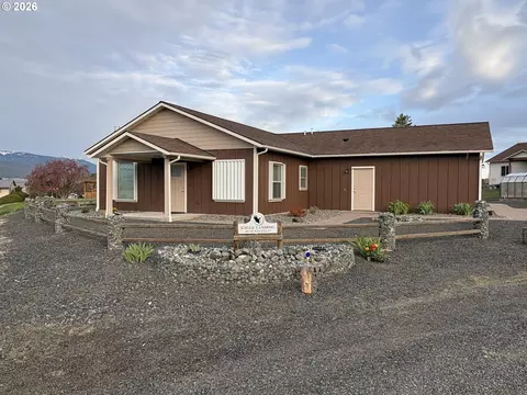 306 Wagner St, Enterprise, OR 97828
