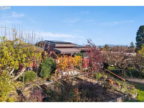 2705 NW Pettygrove St, Portland, OR 97210