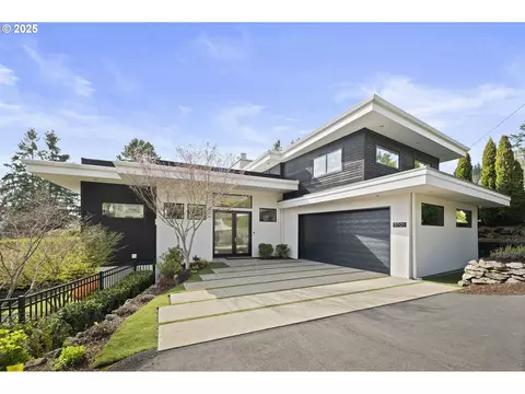 3701 SW 38th Ave, Portland, OR 97221