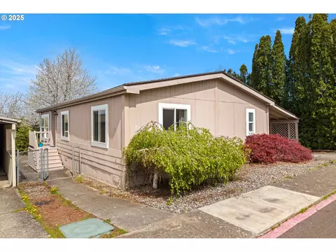 735 SW Sunset Way, Troutdale, OR 97060