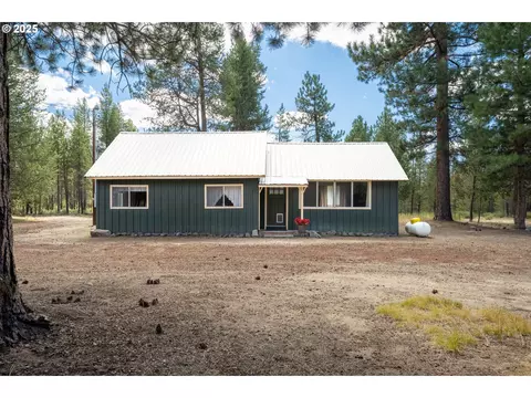 652 Chapman St, Gilchrist, OR 97737