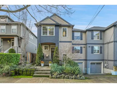 7325 N Fiske Ave, Portland, OR 97203
