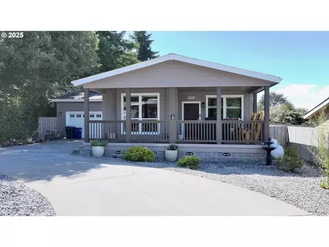 98129 E Hoffeldt Ln, Brookings, OR 97415
