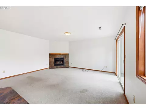 Living - 1326 SE Linden Ct, Gresham, OR 97080 photo 9 of 10