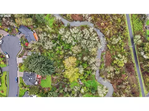View/Area - 1326 SE Linden Ct, Gresham, OR 97080 photo 4 of 5