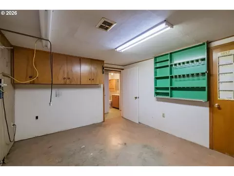 18441 SE Clinton, Gresham, OR 97030 photo 38