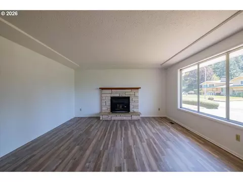 18441 SE Clinton, Gresham, OR 97030 photo 8