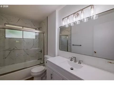 18441 SE Clinton, Gresham, OR 97030 photo 16