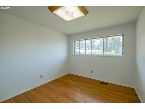 18441 SE Clinton, Gresham, OR 97030 photo 22