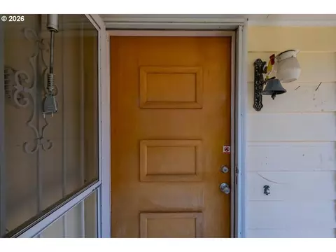 18441 SE Clinton, Gresham, OR 97030 photo 7