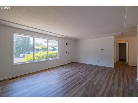 18441 SE Clinton, Gresham, OR 97030 photo 9