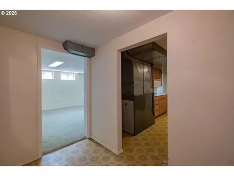 18441 SE Clinton, Gresham, OR 97030 photo 28