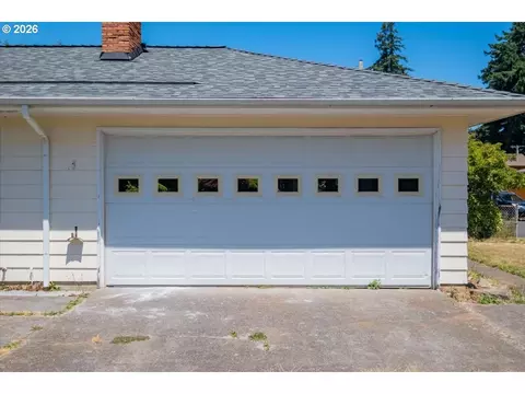 18441 SE Clinton, Gresham, OR 97030 photo 5