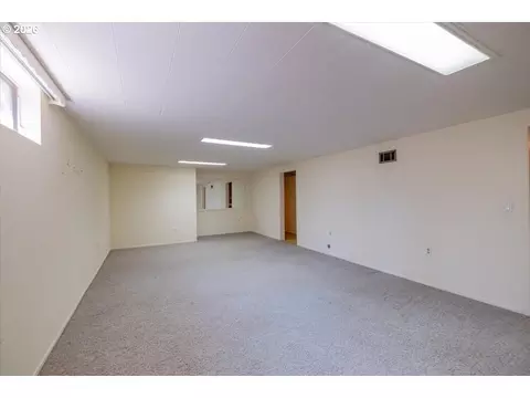 18441 SE Clinton, Gresham, OR 97030 photo 34
