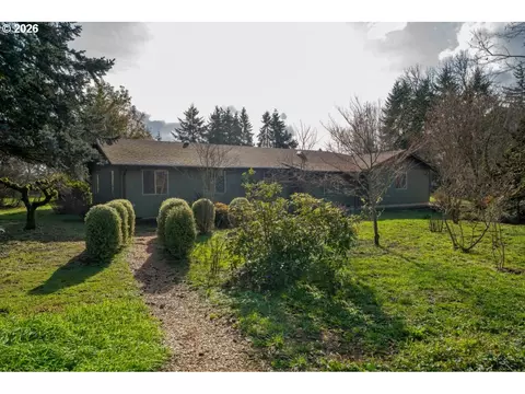 27366 4th St, Junction City, OR 97448