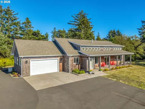 33032 Pacific Bellevue Ln, Warrenton, OR 97146
