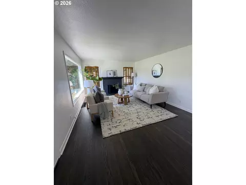 Living - 775 Howard Ave, Eugene, OR 97404 photo 1 of 1