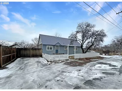 2175 14th St, Baker City, OR 97814