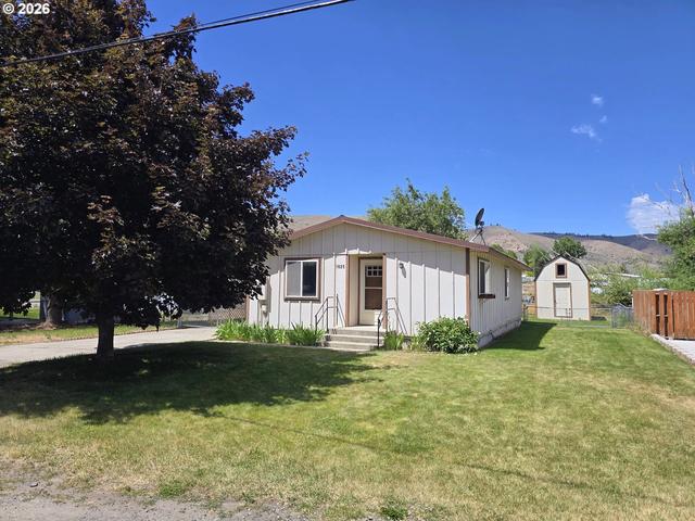 1825 17th St, Baker City, OR 97814