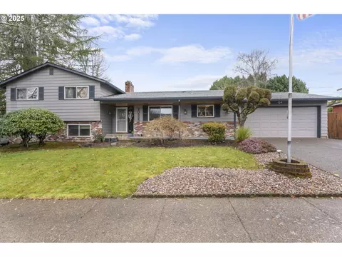 20585 SW Genoa Ct, Beaverton, OR 97078