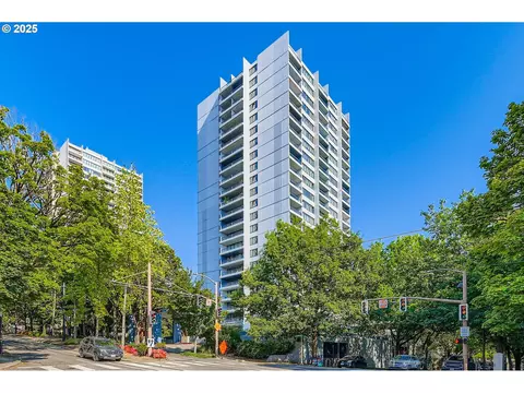 111 SW Harrison St #8C, Portland, OR 97201