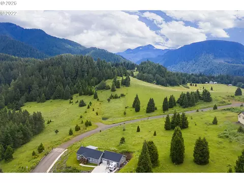bugle loop, Oakridge, OR 97463 photo 4