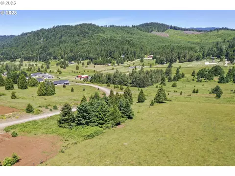 bugle loop, Oakridge, OR 97463 photo 5