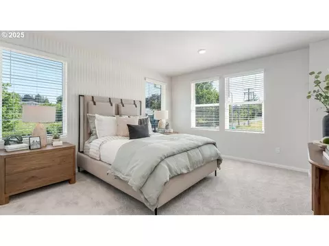 Bedroom - 3416 SW Royal Ave, Gresham, OR 97080 photo 5 of 7