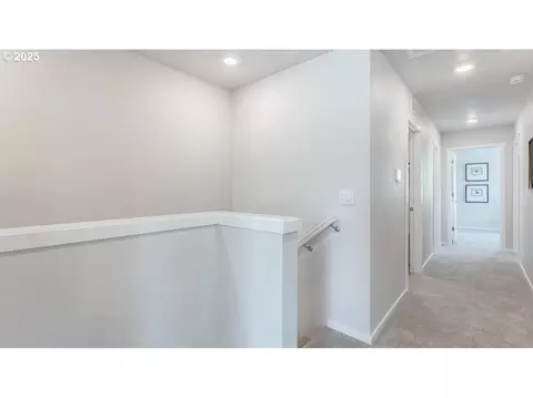 Entry Way - 3416 SW Royal Ave, Gresham, OR 97080 photo 2 of 2