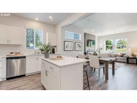 Kitchen - 3416 SW Royal Ave, Gresham, OR 97080 photo 4 of 4