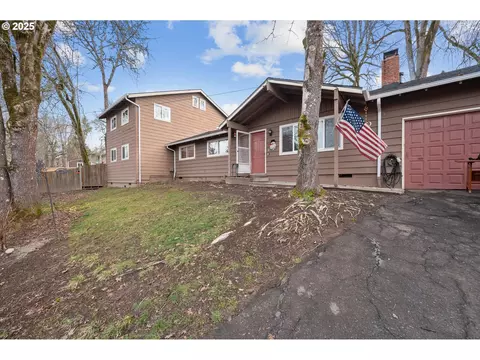 7080 SW Taylors Ferry Rd, Portland, OR 97223