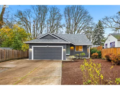 1260 NW Parkway Dr, Salem, OR 97304