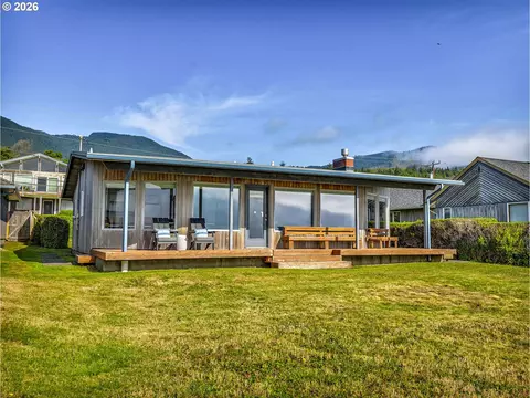 80232 Pacific Rd, Arch Cape, OR 97102