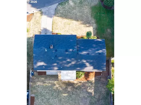 View/Area - 165 E Rosewood Ave, Eugene, OR 97404 photo 3 of 4