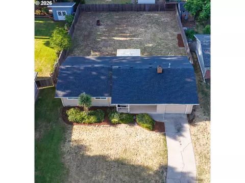 View/Area - 165 E Rosewood Ave, Eugene, OR 97404 photo 2 of 4