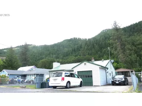 610 Bluff Rd, Klickitat, WA 98628