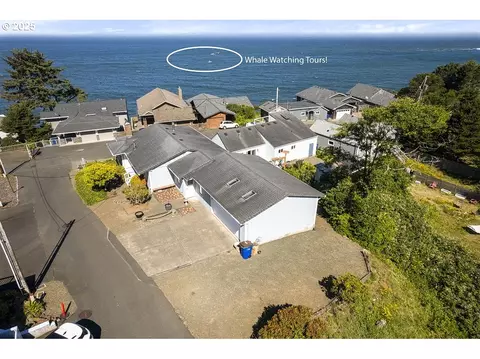 45 Heiberg St, Depoe Bay, OR 97341