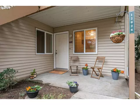 12026 SW Conestoga Dr, Beaverton, OR 97008