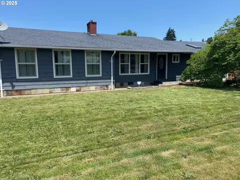 770 W Oregon Ave, Creswell, OR 97426