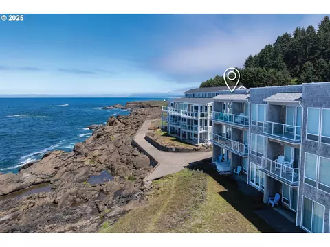1113 N Hwy 101 #52, Depoe Bay, OR 97341